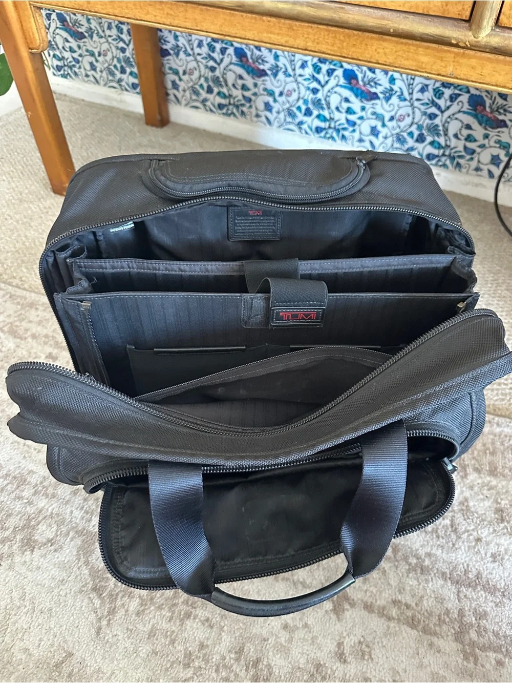 TUMI Alpha 2 two Wheeled Laptop Briefcase – Excellent Condition